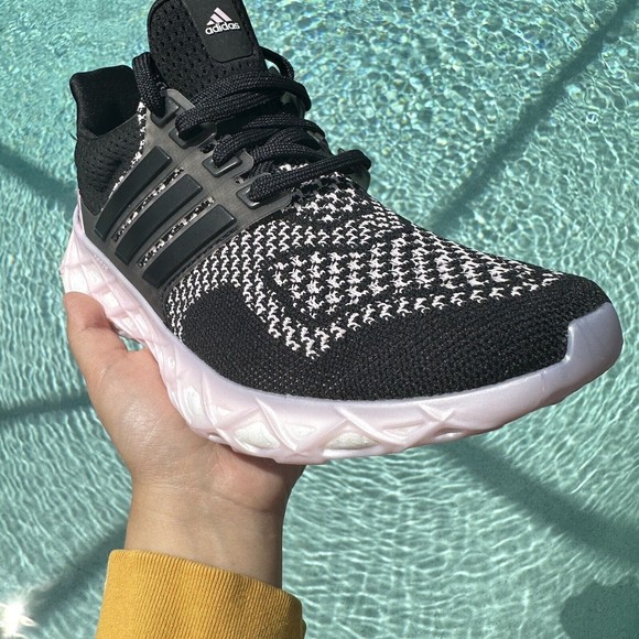 KID'S adidas UltraBoost Web DNA Black Clear Pink GZ4002 - Picture 3 of 11